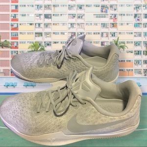 Nike Kobe Instincts shoes size 13